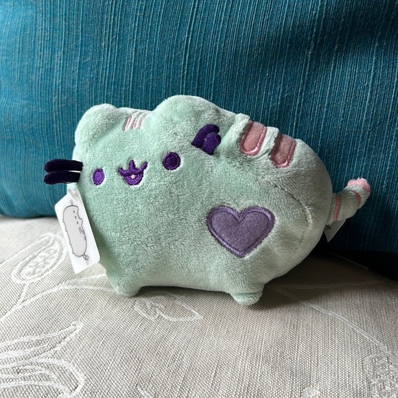 Gund Other - Little Green Pusheen Plush